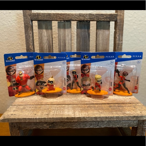 The Incredibles Micro Collection Set of 5, Mr. Incredible Elastigirl Violet Dash - Picture 2 of 15